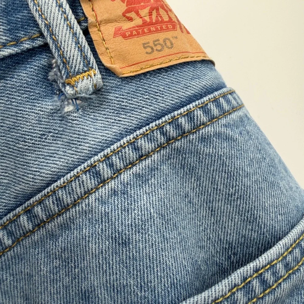 Levis levi 550